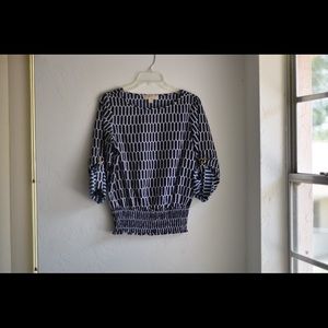 Michael kors blue and white top wi/ sleeve detail